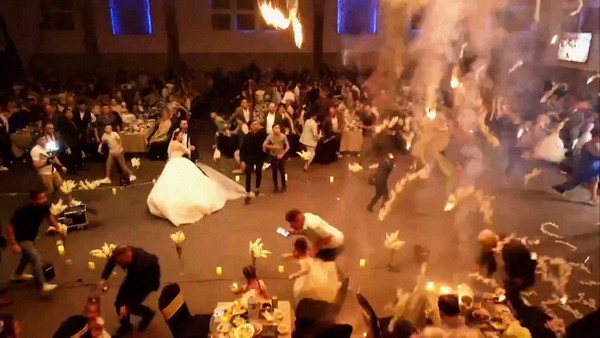 Kebakaran Mengerikan di Pernikahan, Meninggalkan Duka Mendalam Bagi Mempelai